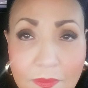 Meet your Posher, Vicki